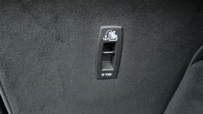 Land Rover Range Rover Evoque 1.5 P300e R-Dynamic SE 5dr Auto Hatchback